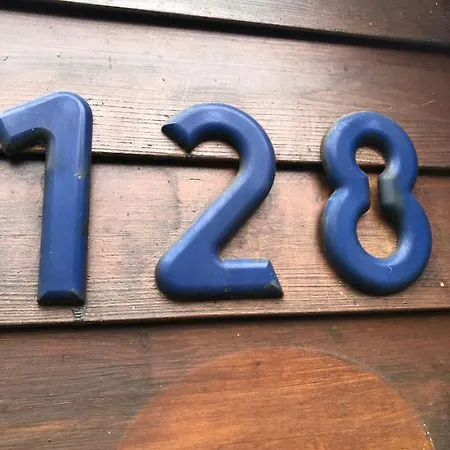 Ferienhaus-rosensteig-128-im-feriendorf-eichwald *