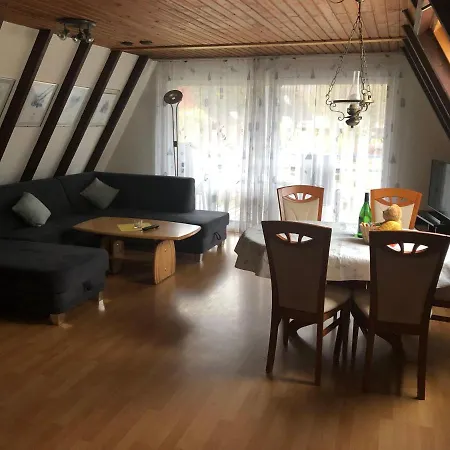 別荘 Ferienhaus-rosensteig-128-im-feriendorf-eichwald