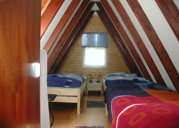 Ferienhaus-rosensteig-128-im-feriendorf-eichwald 펜션